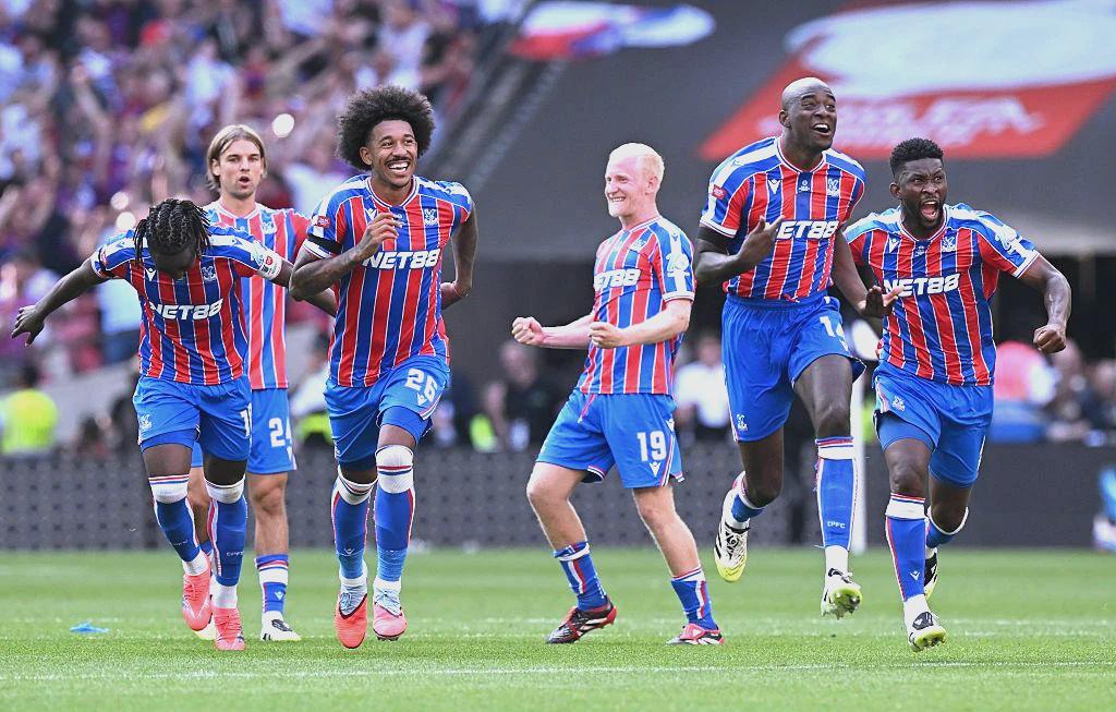 体育竞猜-包含社区盾清晨走向成谜，利物浦造点机会，更衣室稳定，身体对抗强度拉满的词条